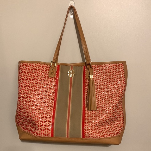 Tory Burch Handbags - Tory Burch Tan Leather Basket Weave Large Tote Purse